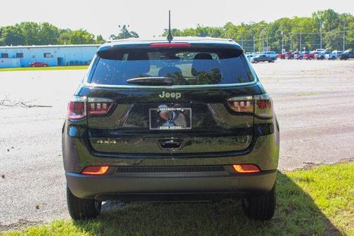 2025 Jeep Compass Sport