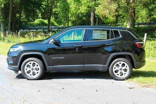 2025 Jeep Compass Sport