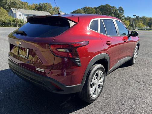 2024 Chevrolet Trax LS