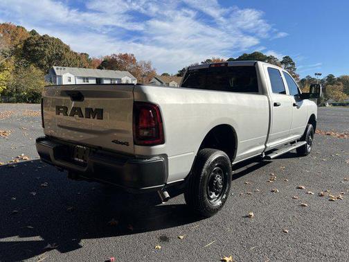 2026 RAM 2500 Tradesman Crew Cab 4x4 8' Box