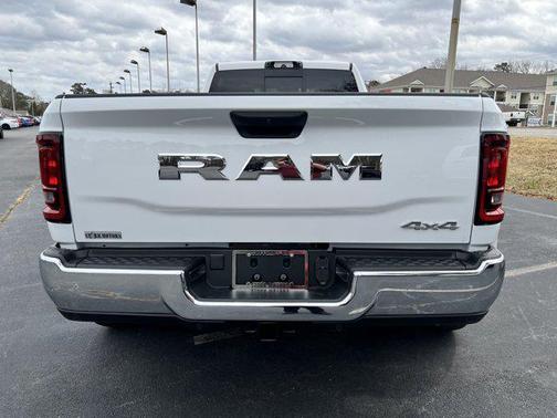 2026 RAM 3500 Tradesman Crew Cab 4x4 8' Box