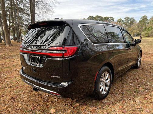 2026 Chrysler Pacifica Limited