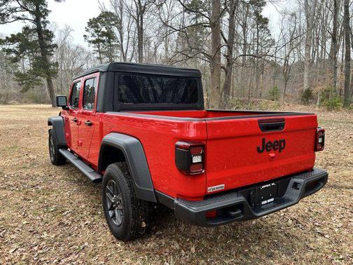2025 Jeep Gladiator Sport S