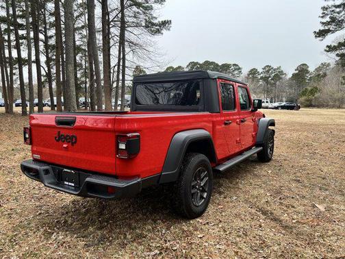 2025 Jeep Gladiator Sport S