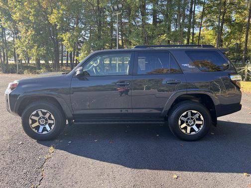 2024 Toyota 4Runner TRD Off Road
