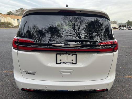 2026 Chrysler Pacifica L