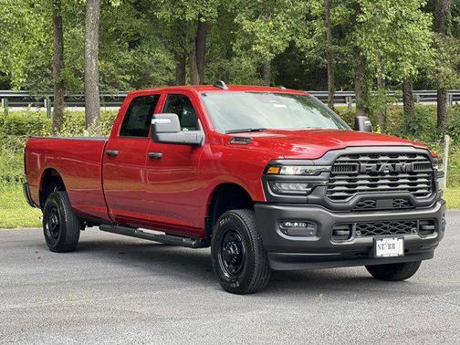 2026 RAM 2500 Tradesman Crew Cab 4x4 8' Box