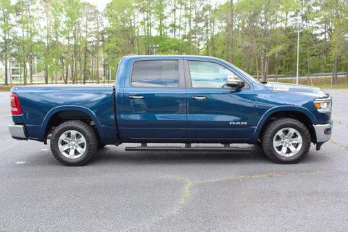 2022 RAM 1500 Laramie Crew Cab 4x4 57' Box