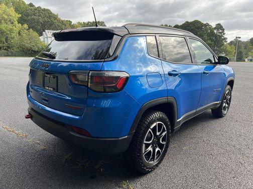2025 Jeep Compass Trailhawk 4x4