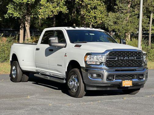 2023 RAM 3500 Big Horn Crew Cab 4x4 8 Box
