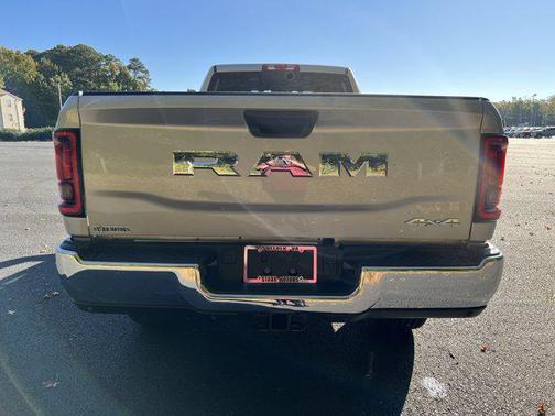 2026 RAM 2500 Tradesman Crew Cab 4x4 8' Box