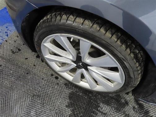 2020 Tesla Model 3 Standard Range