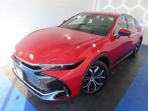 2024 Toyota Crown XLE