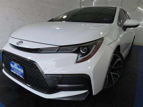 White 2021 Toyota Corolla SE