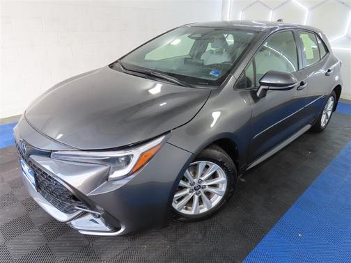Gray 2024 Toyota Corolla Hatchback SE