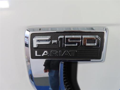 White 2022 Ford F-150 Lariat