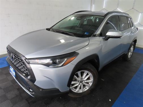 Silver 2024 Toyota Corolla Cross LE