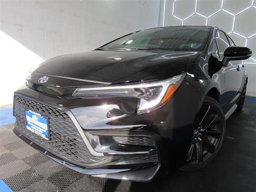 Black 2024 Toyota Corolla SE