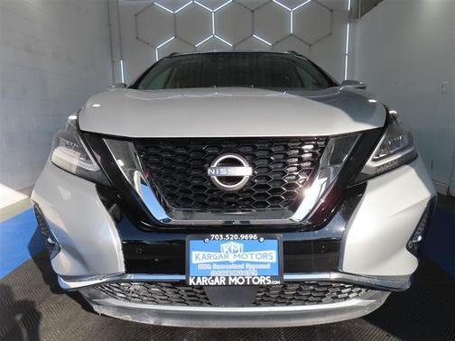 Silver 2023 Nissan Murano SV