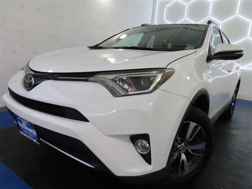 White 2018 Toyota RAV4 XLE
