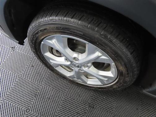 Gray 2025 Honda HR-V LX