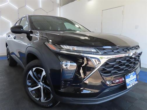 Black 2024 Chevrolet Trax 1RS
