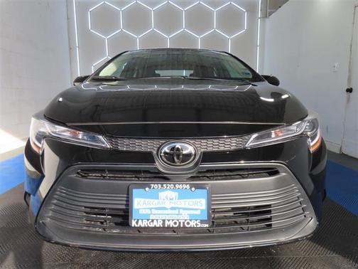 Black 2025 Toyota Corolla LE