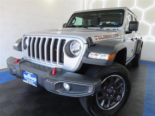 Silver 2022 Jeep Gladiator Rubicon