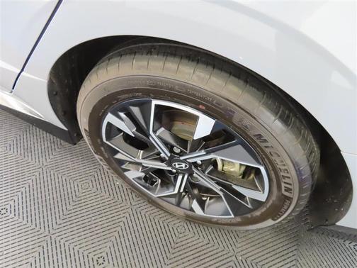 Gray 2024 Hyundai SONATA SEL