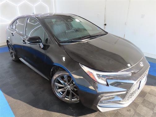 Black 2024 Toyota Corolla SE