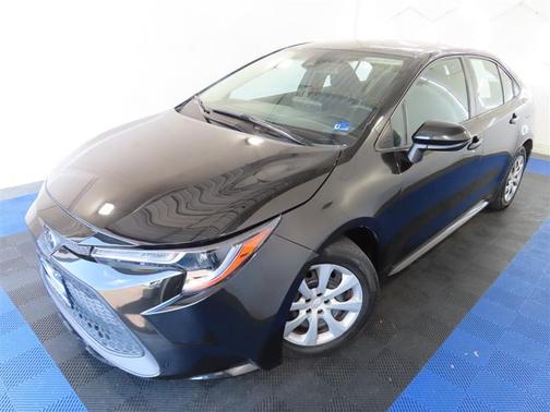 Black 2022 Toyota Corolla LE