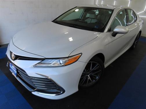 White 2021 Toyota Camry XLE