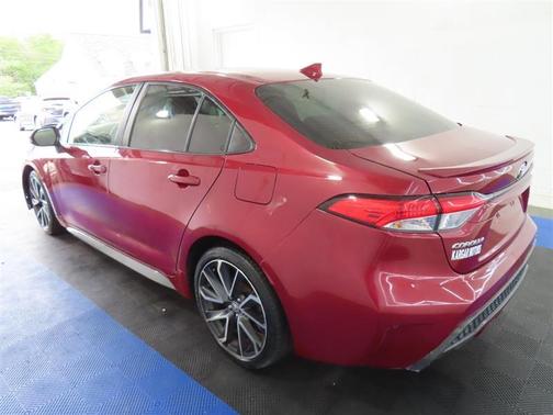 Red 2022 Toyota Corolla SE