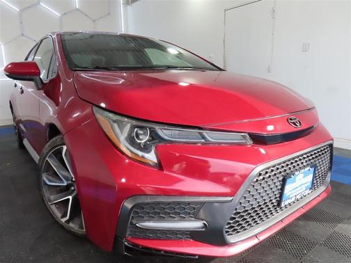 Red 2022 Toyota Corolla SE