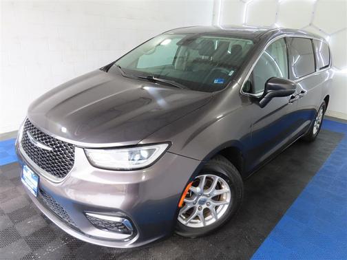 Gray 2023 Chrysler Pacifica Touring-L