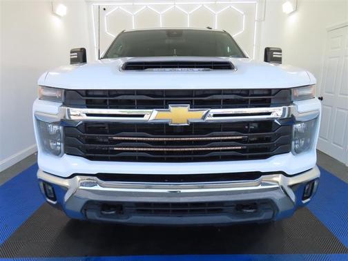 White 2024 Chevrolet Silverado 2500 LT