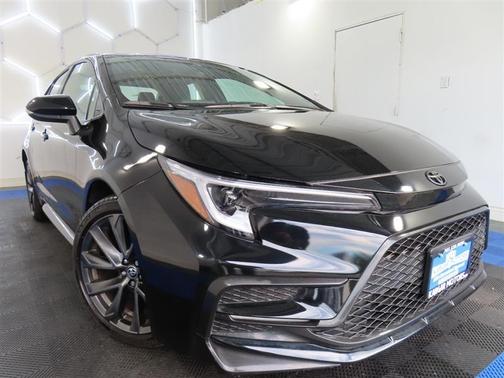 Black 2025 Toyota Corolla SE