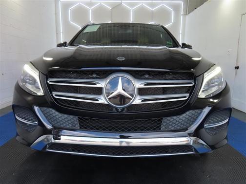 2019 Mercedes-Benz GLE 400 Base 4MATIC