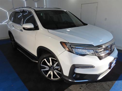 2022 Honda Pilot Touring 8-Passenger