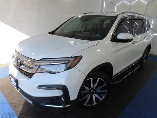 2022 Honda Pilot Touring 8-Passenger