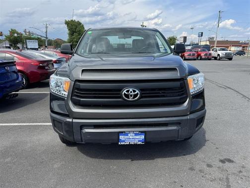 Black 2017 Toyota Tundra SR5