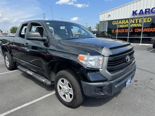 Black 2017 Toyota Tundra SR5