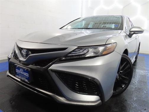 2023 Toyota Camry Hybrid XSE