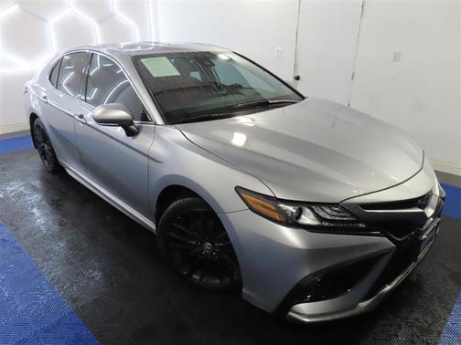 2023 Toyota Camry Hybrid XSE