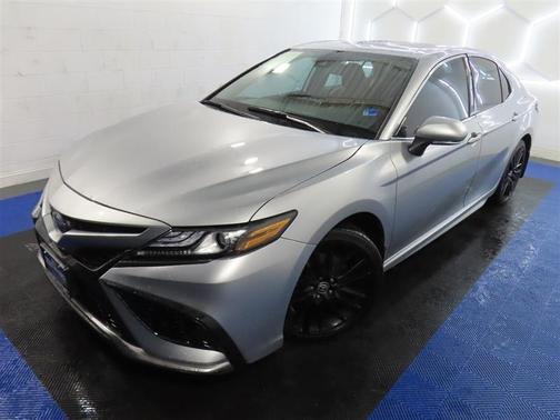 2023 Toyota Camry Hybrid XSE