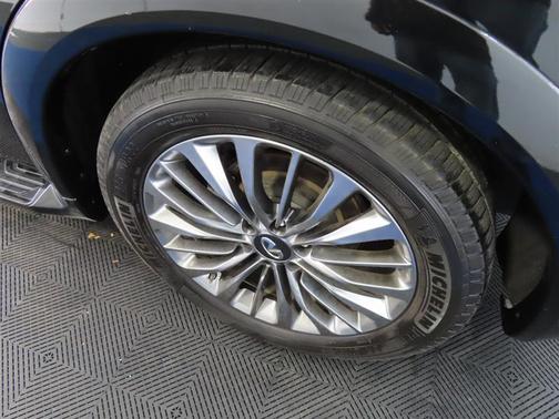 2021 INFINITI QX80 SENSORY