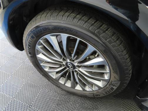 2021 INFINITI QX80 SENSORY