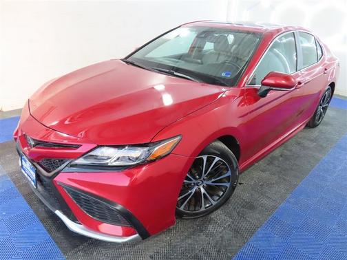 Red 2022 Toyota Camry SE