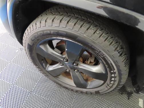 Black 2016 Jeep Grand Cherokee Overland