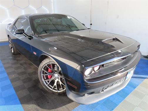 2016 Dodge Challenger SRT 392